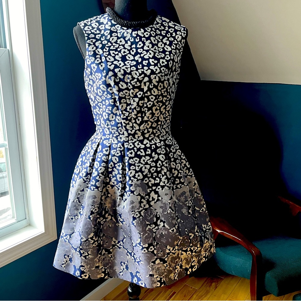 NWT Belle Badgley Mischka - Fit & Flare cocktail dress Size 4